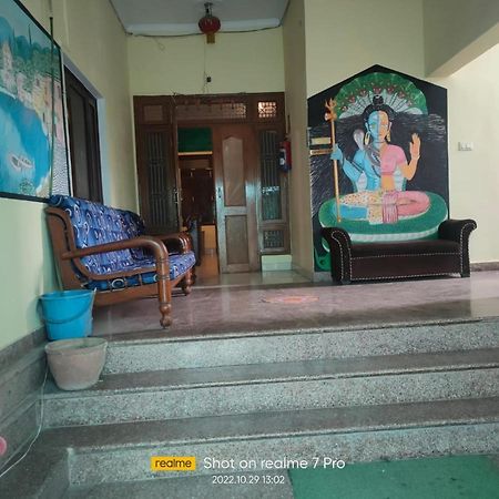 ורנאסי Gangotri Paying Guest House מראה חיצוני תמונה