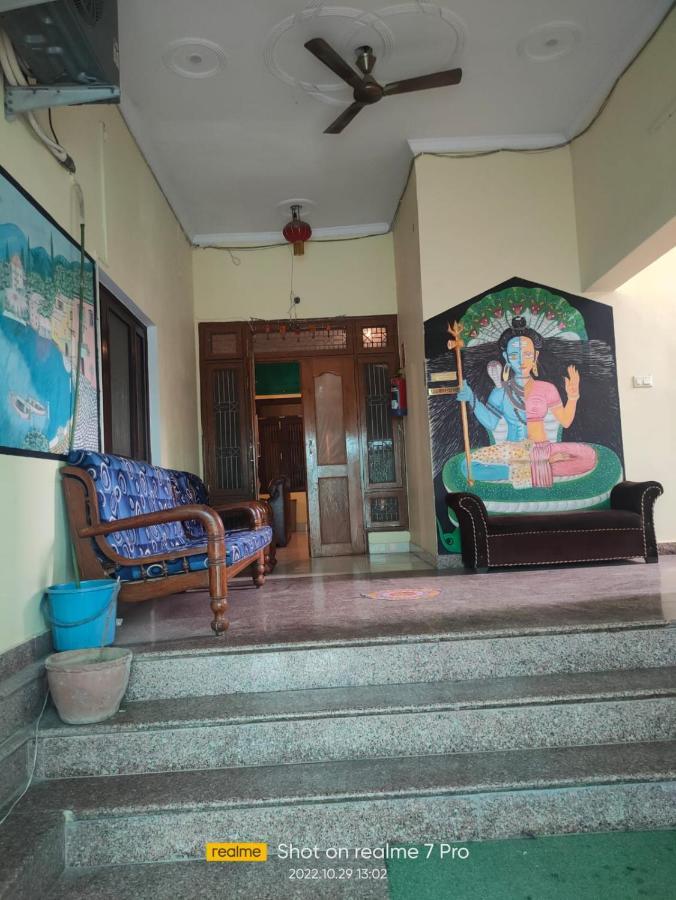 ורנאסי Gangotri Paying Guest House מראה חיצוני תמונה